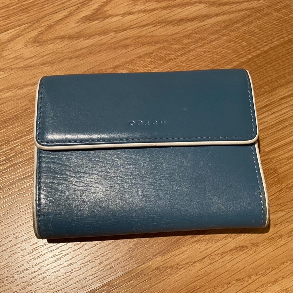 Coach Wallet - Picture 6 of 7
